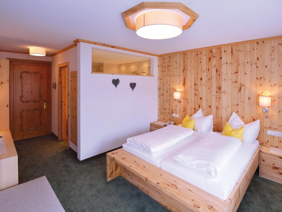 Pension Cafe Fritz Lech am Arlberg Dış mekan fotoğraf